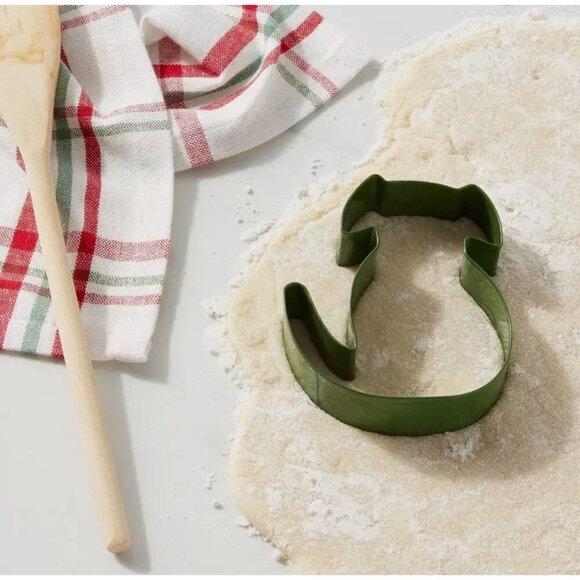 Target Wondershop Dog Cat Cookie Cutters Stainless Steel Set of 2 - Picture 4 of 10